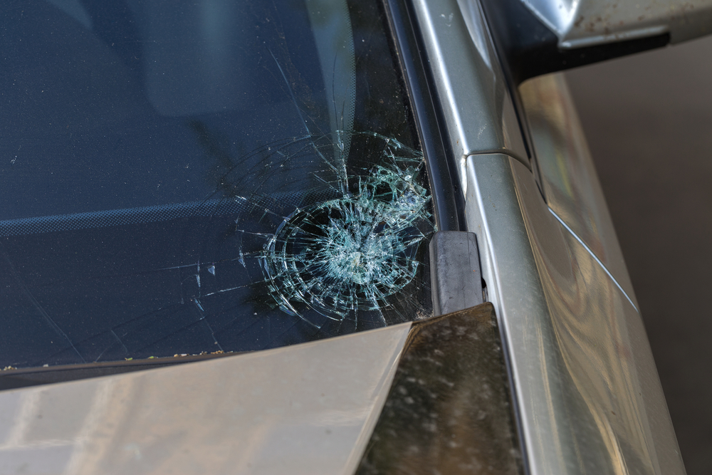 How to Know Your Windshield Needs Replaced Key Signs